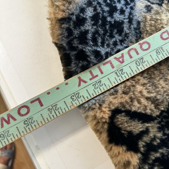 Faux Fur Animal Print Vest Womens Vtg XL Joseph Ribkoff Mob Wife Reversible - Picture 8 of 8